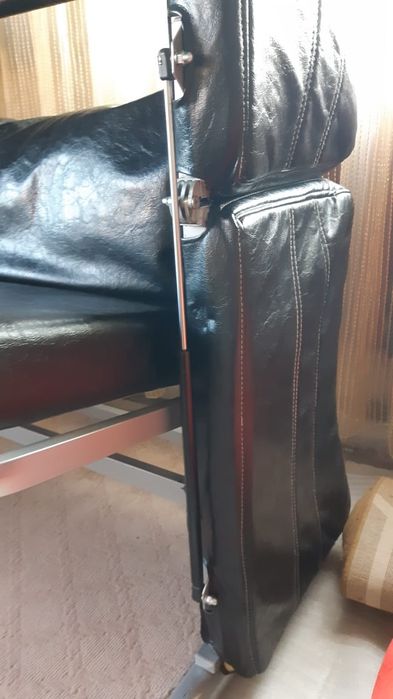 Диван коженый раскладной