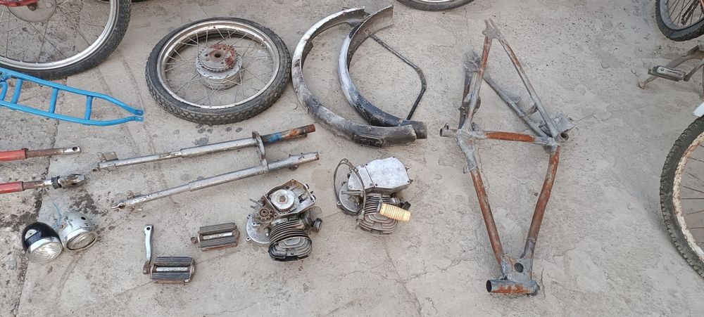 Продам запчасти на мопед