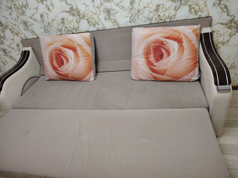 Продам диван 25.000