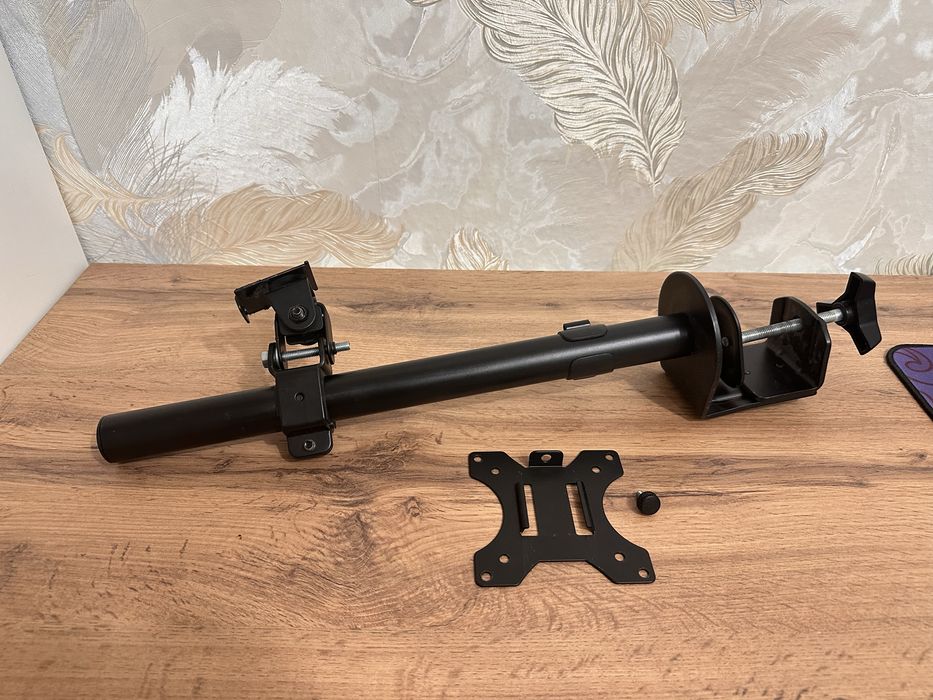 Кронштейн для монитора