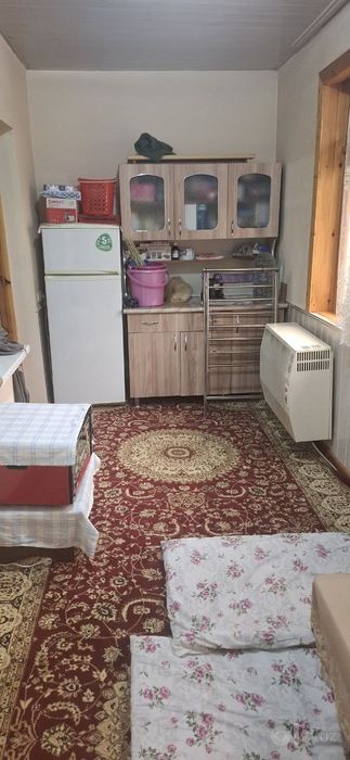 Азиз бозорда 3-хонали ижарага берилади