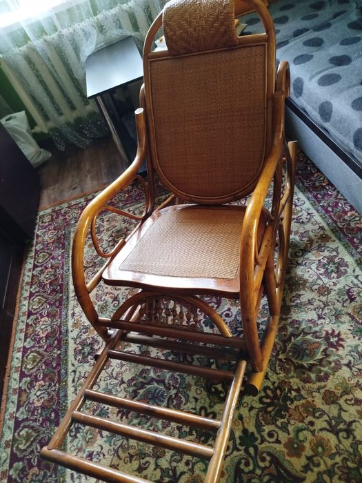 Кресло-качалка. Дерево.