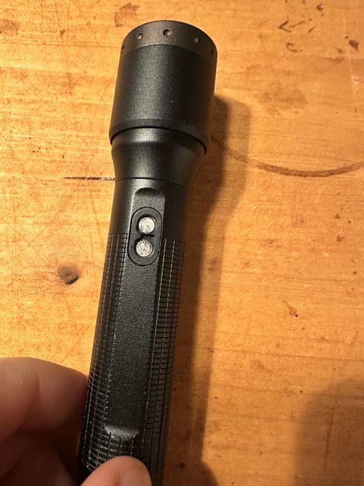 Lanterna Ledlenser P5R Core reincarcabila