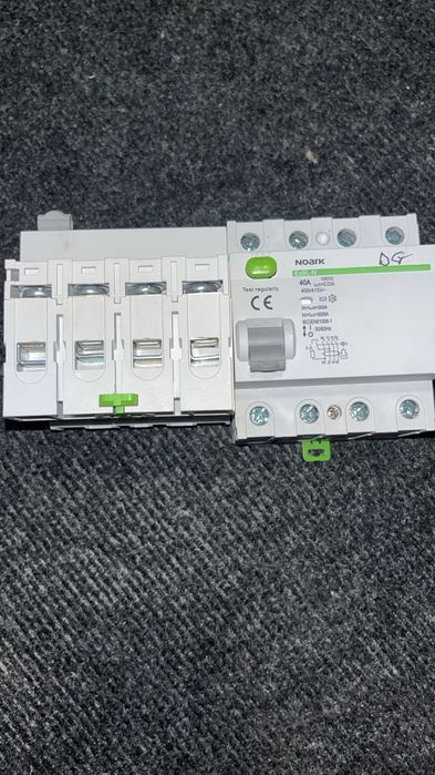 Vând echipamente electrice trifazate NOARK – 4 poli (3F + N)