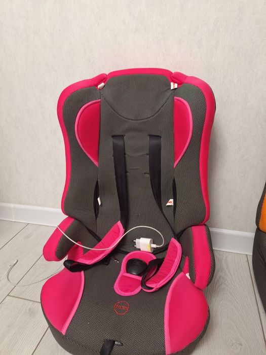 Автокресло продам б/у