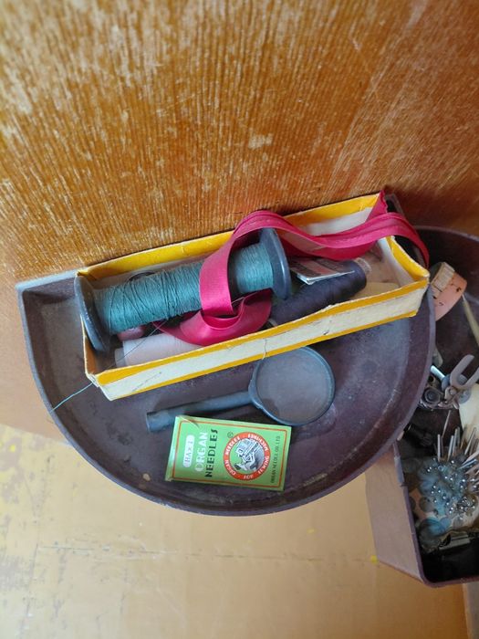 Продам швейную машинку