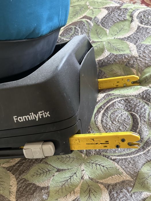 Автокресло Maxi Cosi pearl