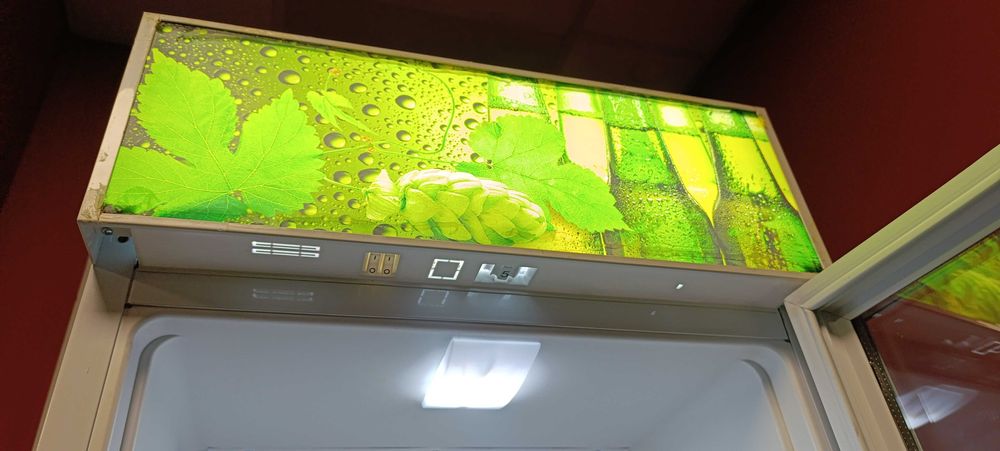 Продавам хладилна витрина