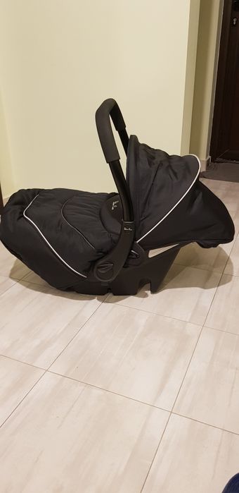 Бебешко кошче Silver Cross от 0 до 13кг

Марка-Silver Cross.

За б