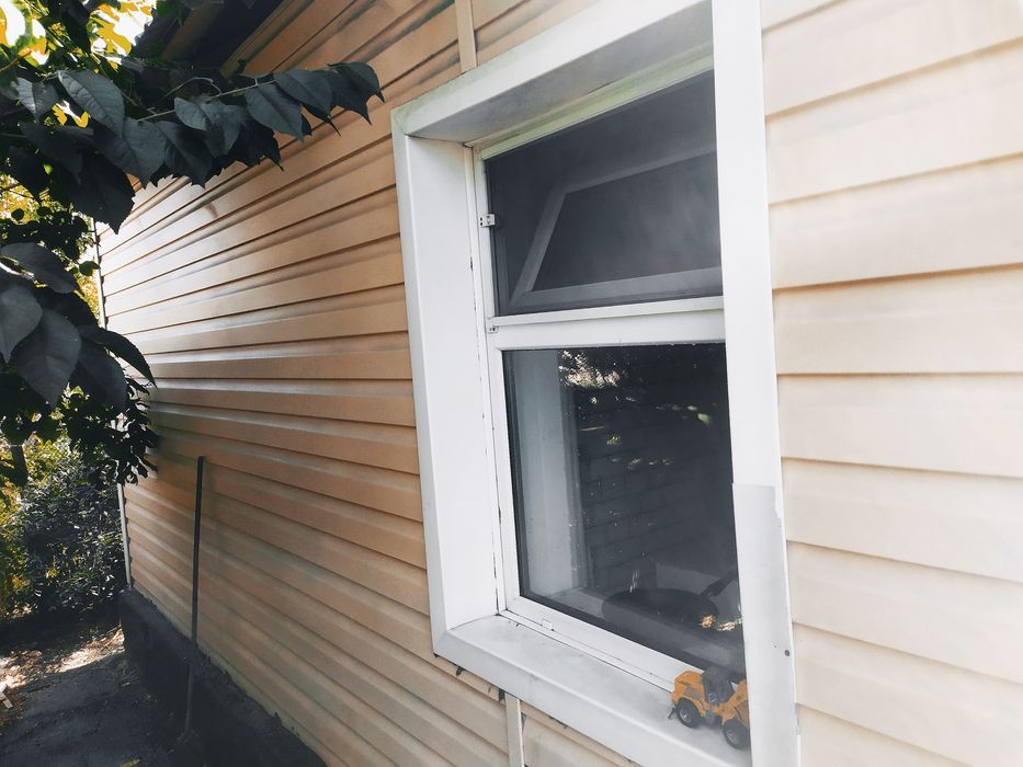 Дом на нефтебазе