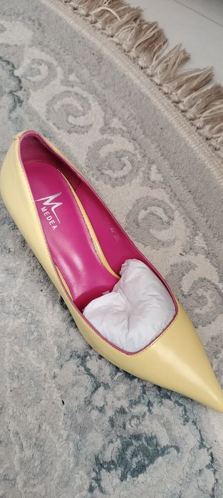 Продам туфли лодочки