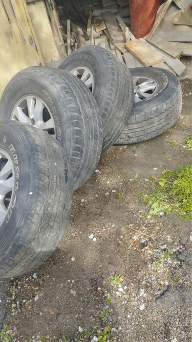 Продам резину с дисками (летняя)  от Toyota Land Cruiser