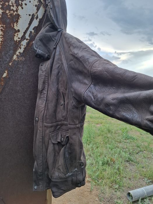 Продам кожаную куртку тёплую