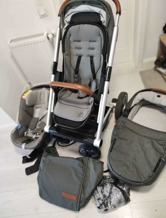 Cărucior 3 in 1 - Mutsy i2 parte sport si landou + scoica Cybex Aton5