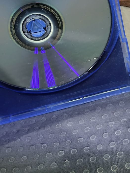 GTA V Premium Edition PS4

Defect (Pentru Carcasă / Colecţie)