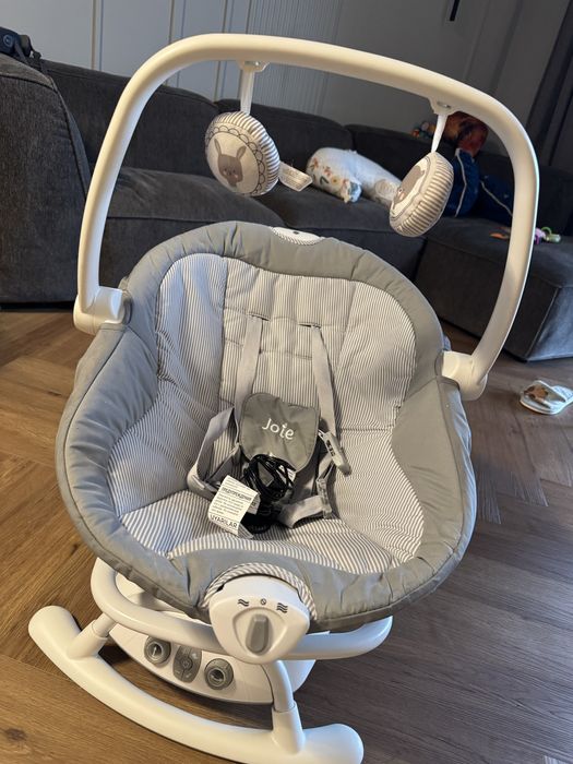 Шезлонг-качели Joie продам