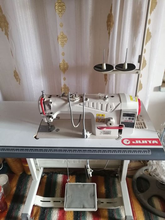 Juita tikuv mashinasi