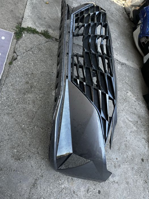 Bară față.grilă radiator  hyunfai elantra.