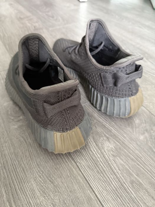 Adidas Yeezy Boost 350 V2