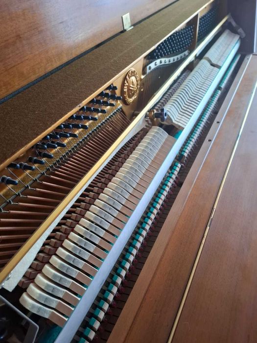 Пиано Ямаха-акустично