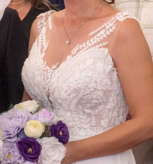 Булчинска рокля без обръч