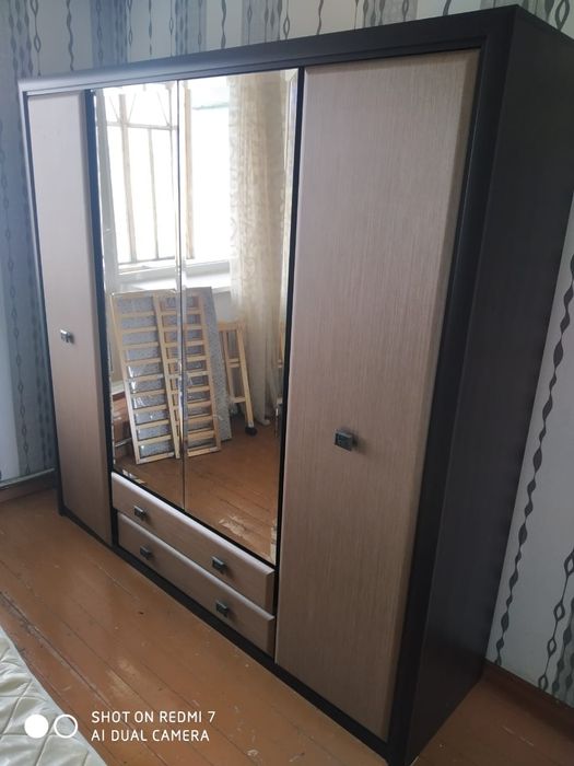 Шифоньер с комодом