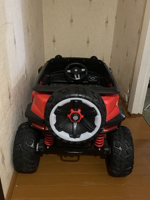 Detisti bolalar moshinasi