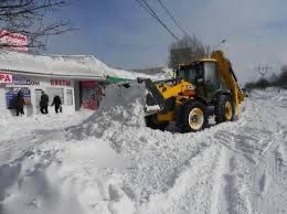 Чистка, уборка снега,погрузчик Актобе,выполняем все услуги погрузчиком