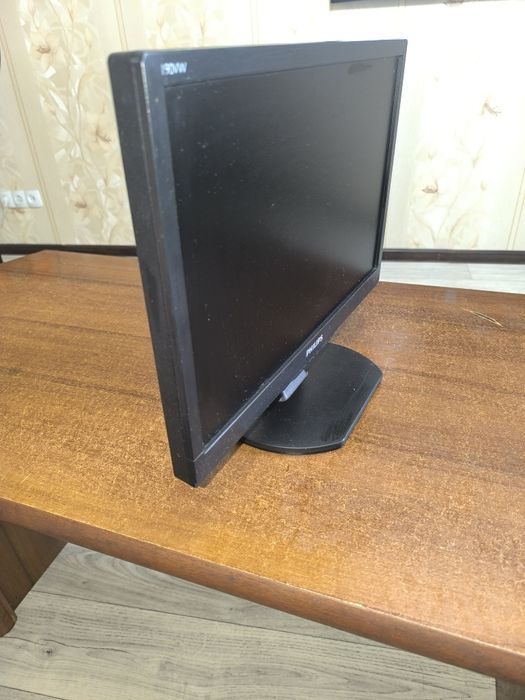 Продам монитор филипс 19"