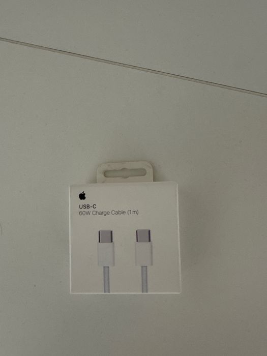 Оригинальный провод на iphone