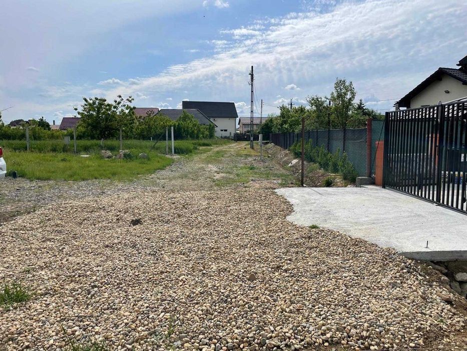 3463 mp teren intravilan Seini de vanzare, toate utilitățile, construibil, plat