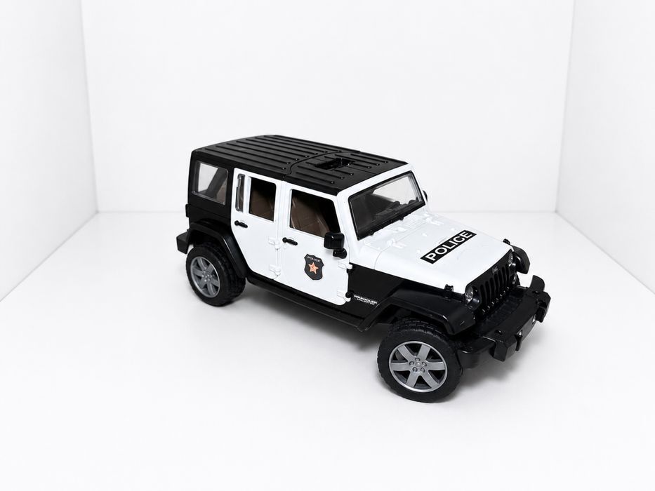 Машинка BRUDER rubicon