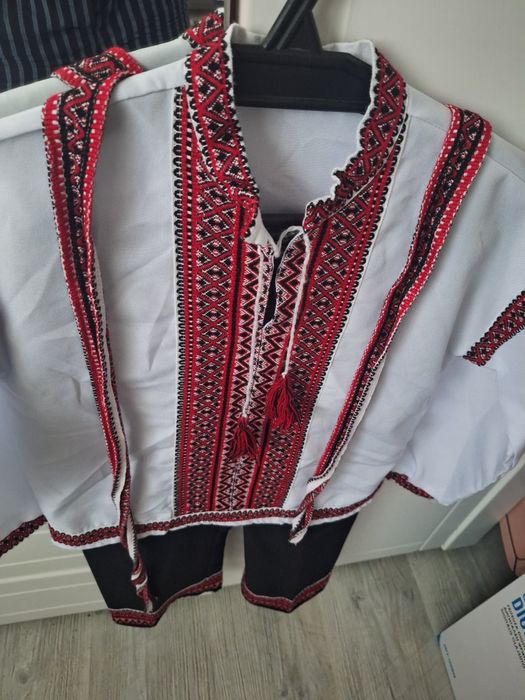 Costum popular pt copii