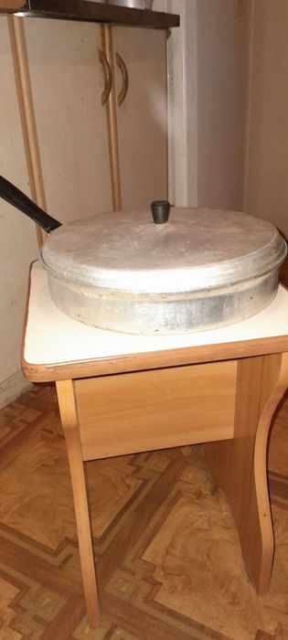 Продам сковороду аллюминиевую.