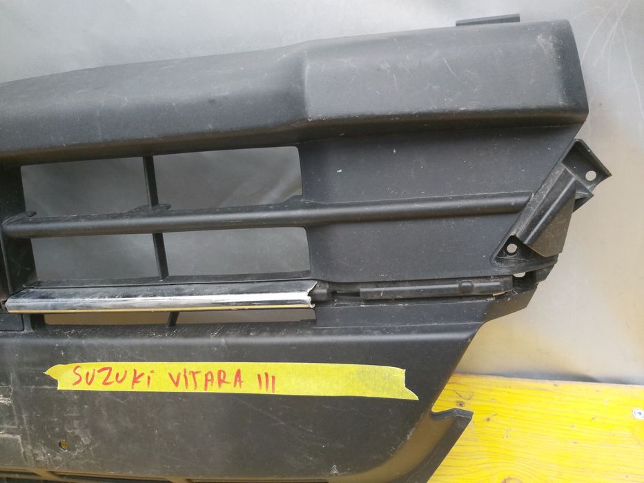 Грил решетка Suzuki Vitara 3 2018/2023г
