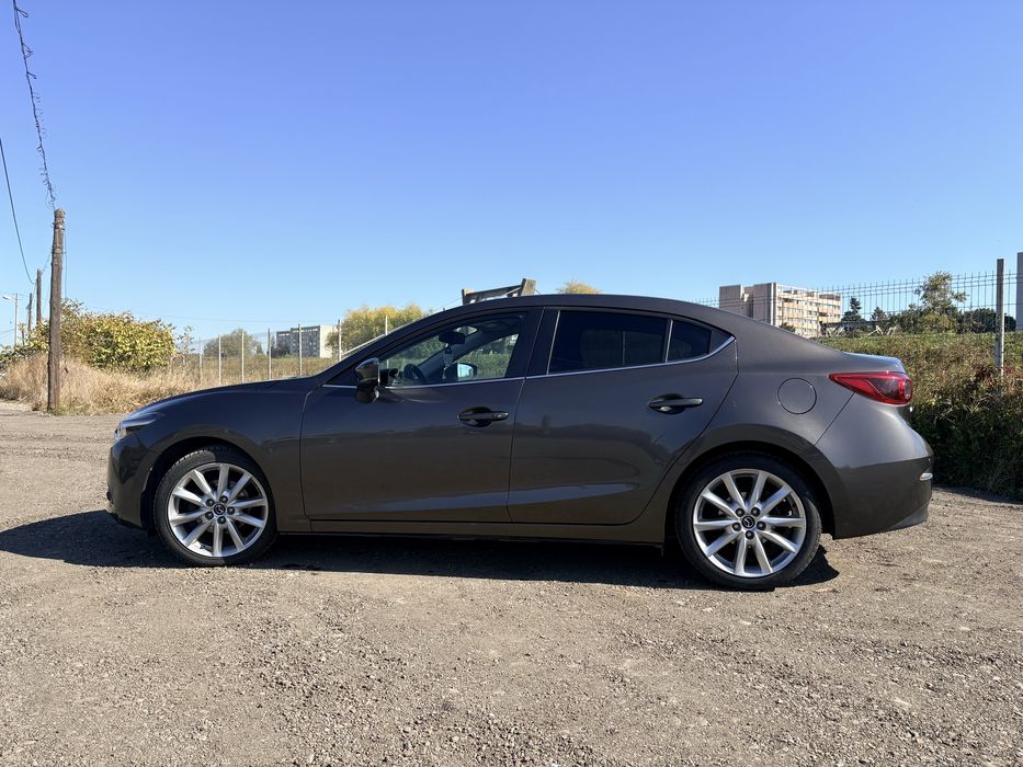 Mazda 3 2.0 SkyActiv-G 2017 Revolution
