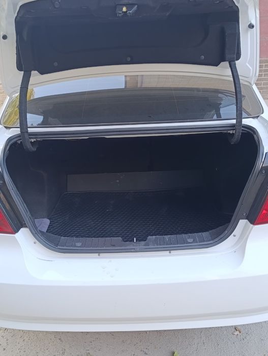 Nexia3 сотилади 8000$