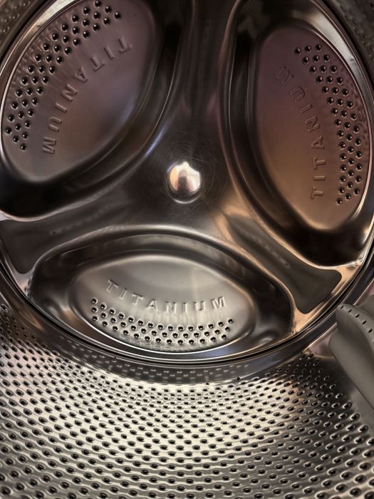 Пералня със сушилня Hotpoint Ariston