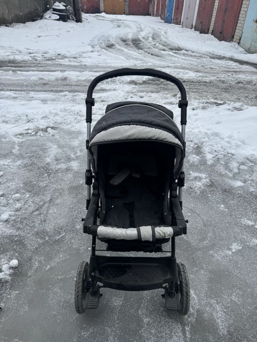 Продам детскую коляску