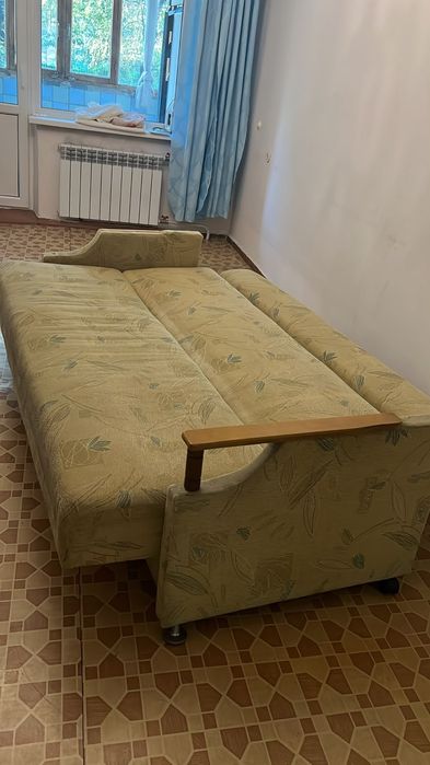 Диван полки отдам