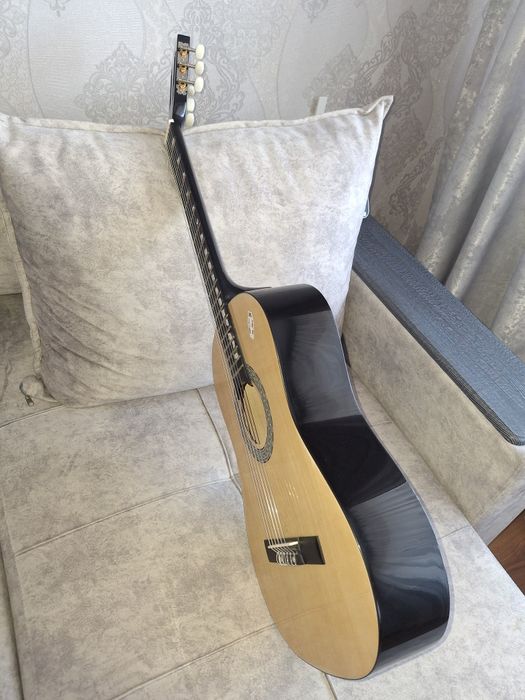 Гитара классическая