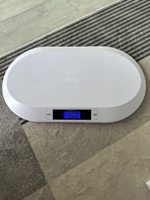 Бебешка електронна везна