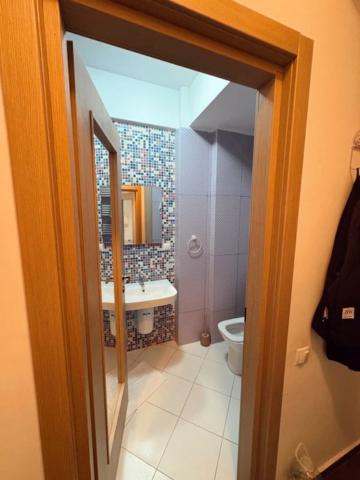 Inchiriez apartament cu 1 camera