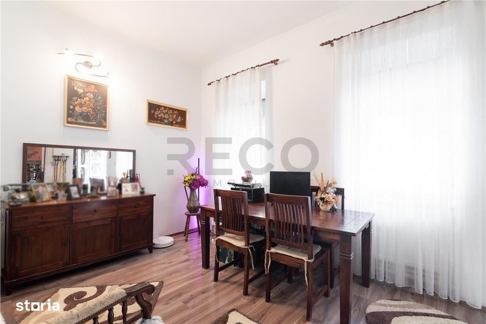 RECO Casa cu 3 Camere la Curte Comuna, Central, Oradea