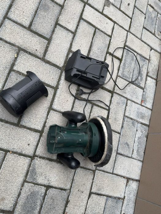 Masina polisat cu baterie si incarcator