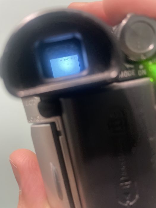 Sony handycam dcr-hc52