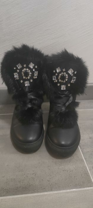 Дамски черни боти