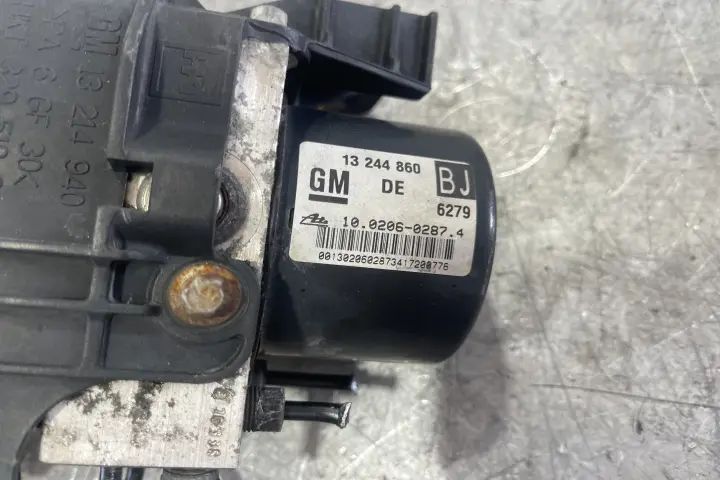 Pompa ABS 13244860 / 13 244 860 Opel Zafira 2007 1.9 CDTI MT (100 hp)