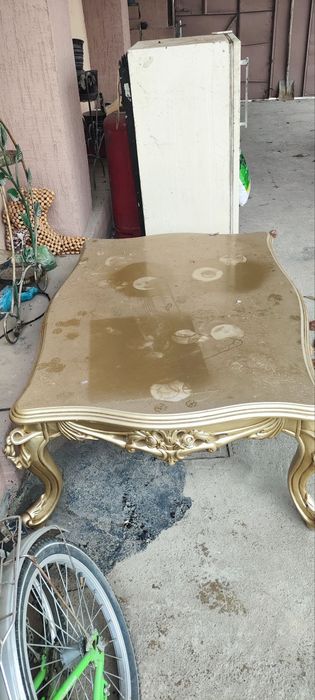 Журнальный стол сотилади