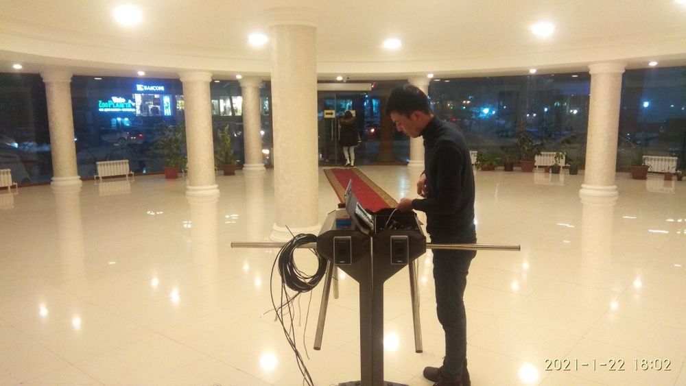 Установка, стеклянный Турникет. Установка TURNIKET  FACE ID